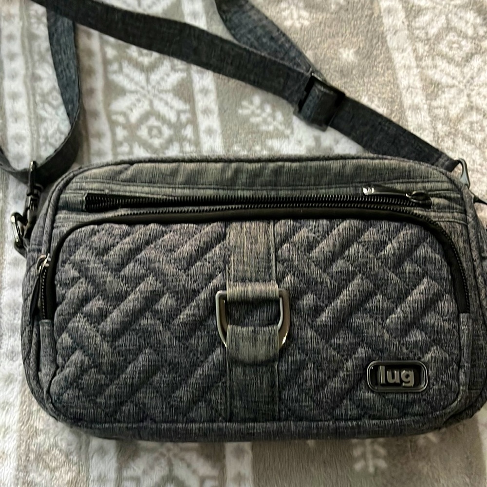 Lug Carousel Crossbody